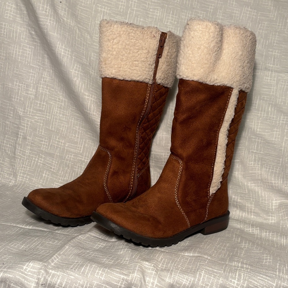 American Eagle Outfitters Brown Shearling Kids Boots